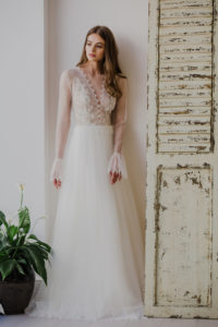 Divine Atelier — Iris 2018