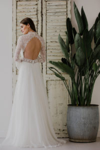 Divine Atelier — Luna 2018
