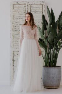 Divine Atelier — Nuria 2018