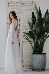 Divine Atelier — Olivia 2018