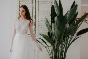 Divine Atelier — Tiara 2018
