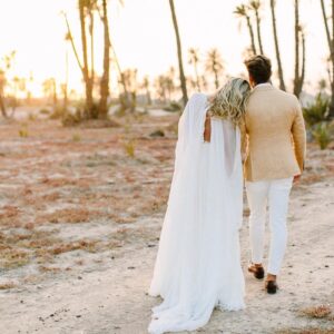 Valerie Rooyackers by Julia Winkler & Michael & Giso Weddings